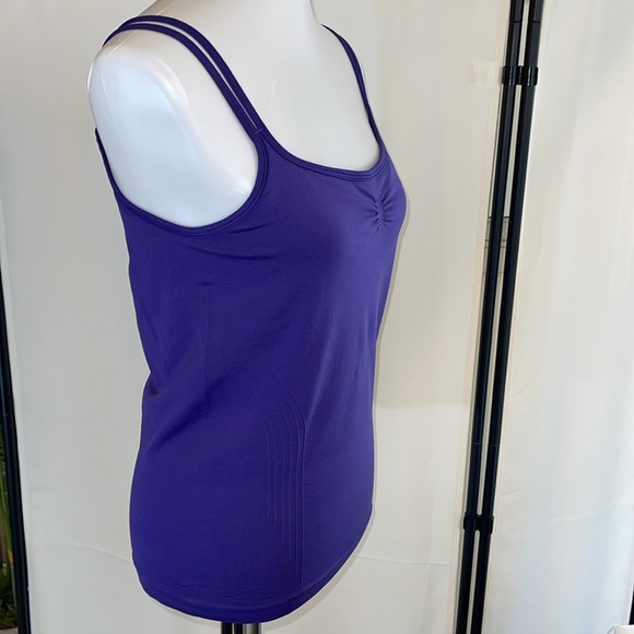 GAP FIT Exercise Tank Top Purple Size Large NWOT - Picture 6 of 15